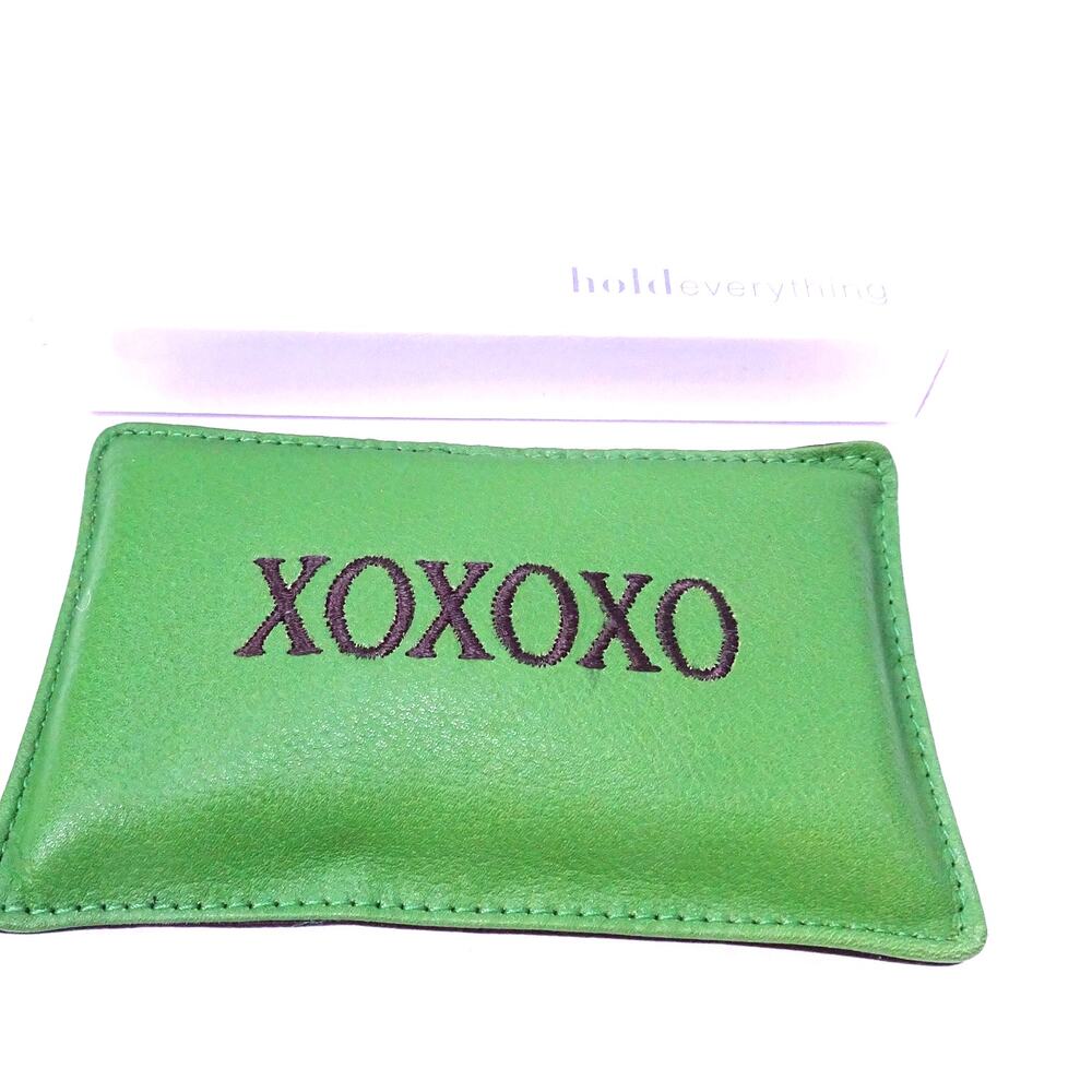 Vintage HOLD EVERYTHING Leather XOXOX Paperweight Green Brown NIB 79